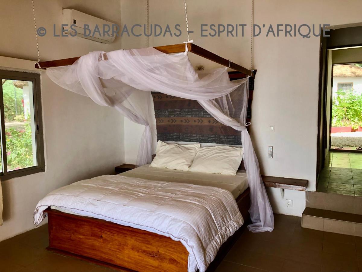 Les Barracudas Sokone Buitenkant foto